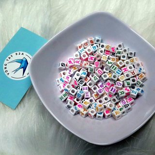 Hạt nhựa cung hoàng đạo nền trắng