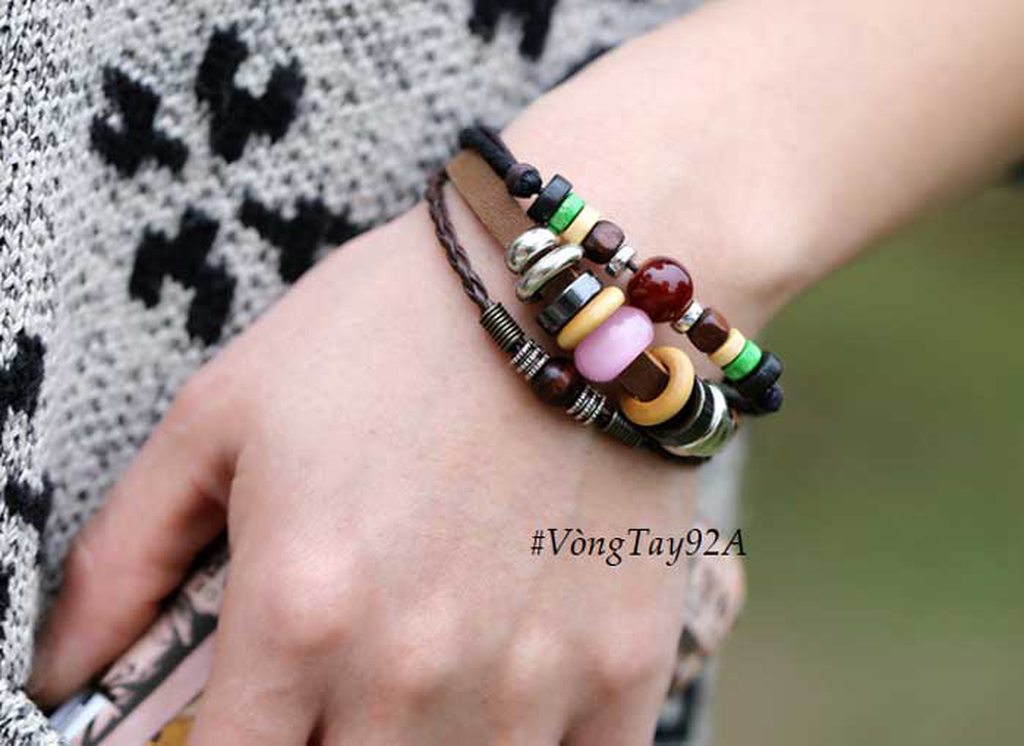 Bí kíp ngày 20/10 tặng vòng đeo tay cho nữ để gây thương nhớ