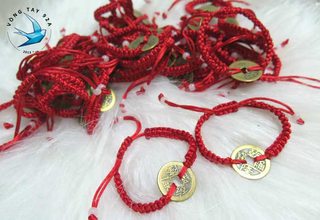 Hãy lựa chọn “vòng tay handmade may mắn” thay cho lời chúc tốt đẹp